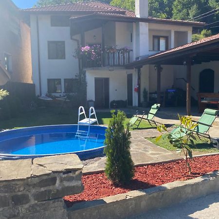 Yovkovata Kyshta Hotel Chiflik Buitenkant foto