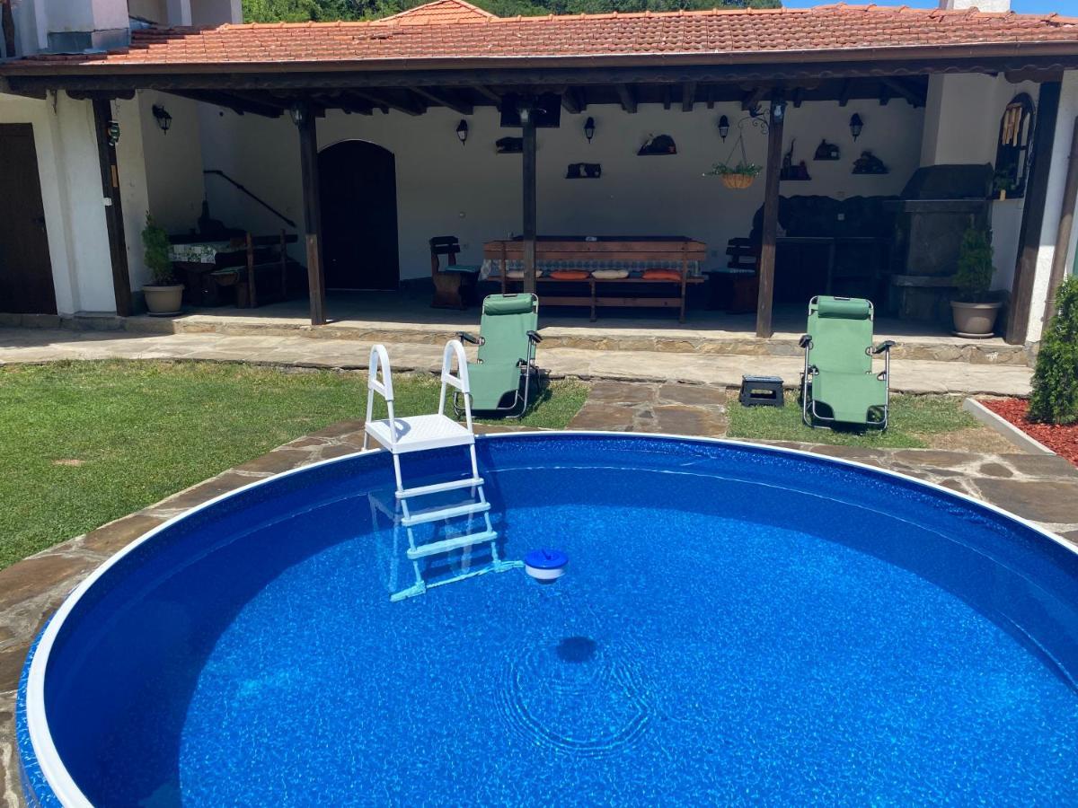 Yovkovata Kyshta Hotel Chiflik Buitenkant foto