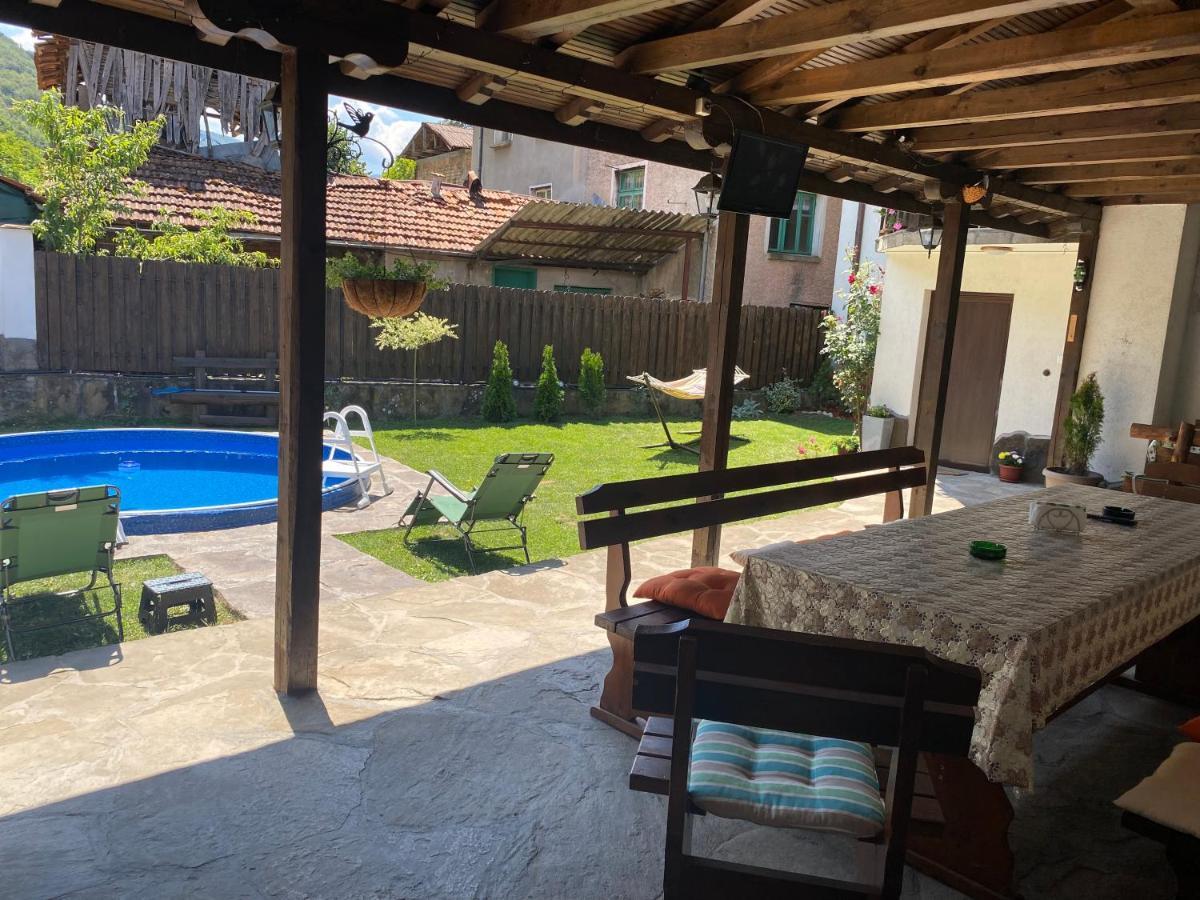 Yovkovata Kyshta Hotel Chiflik Buitenkant foto