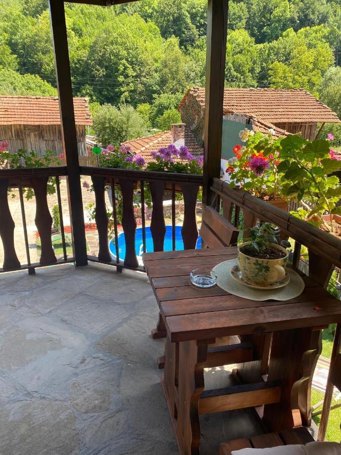 Yovkovata Kyshta Hotel Chiflik Buitenkant foto