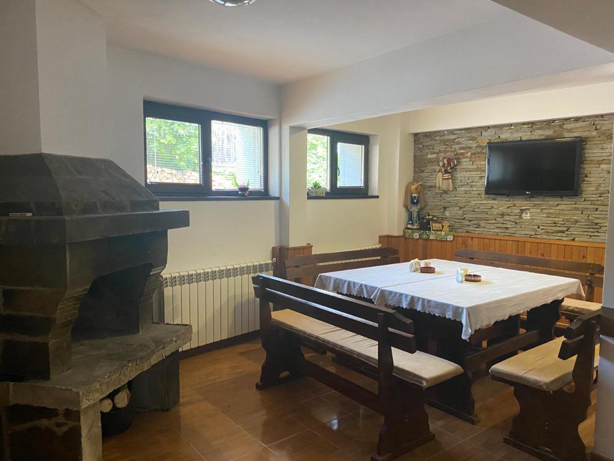 Yovkovata Kyshta Hotel Chiflik Buitenkant foto