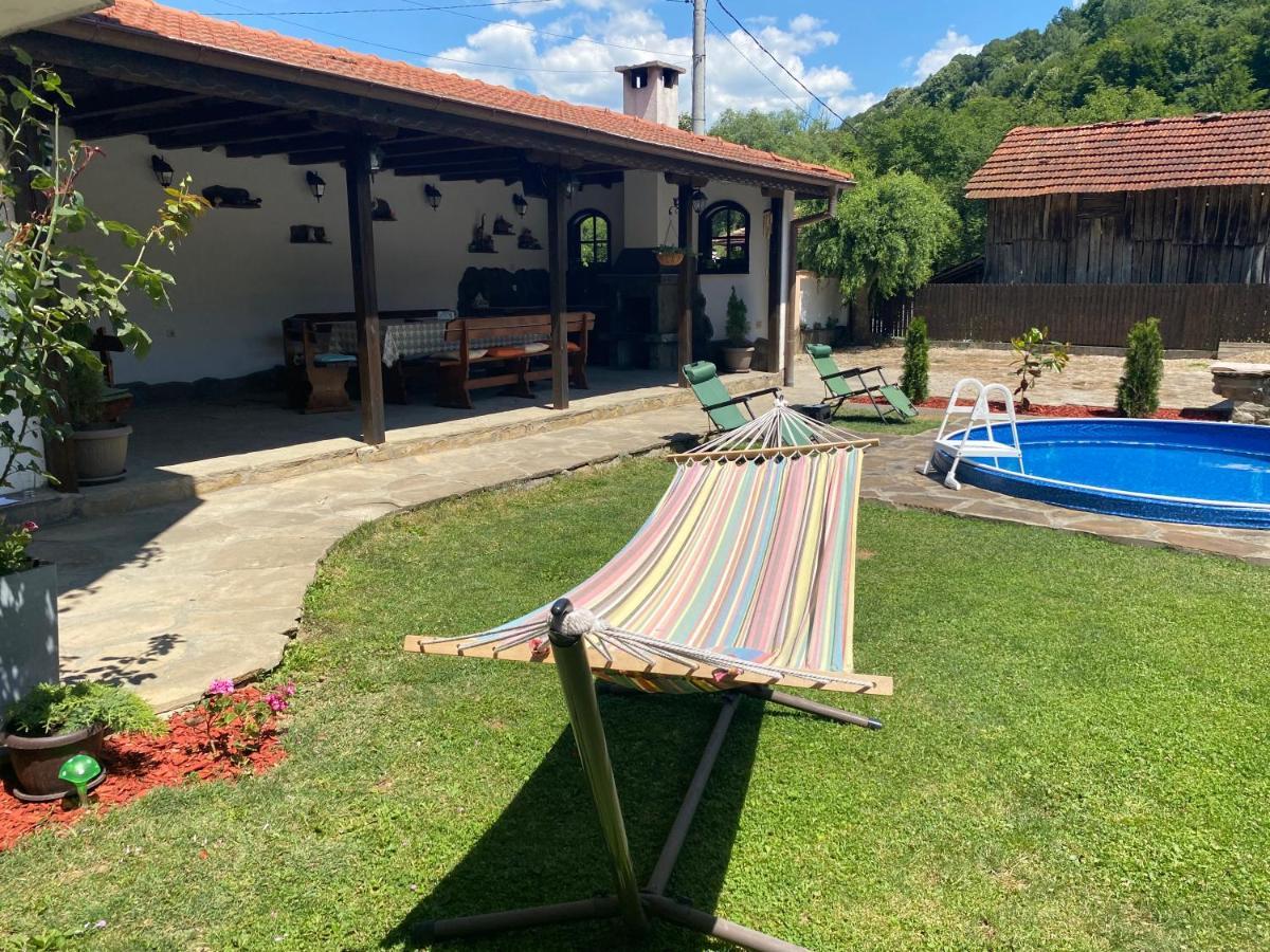 Yovkovata Kyshta Hotel Chiflik Buitenkant foto